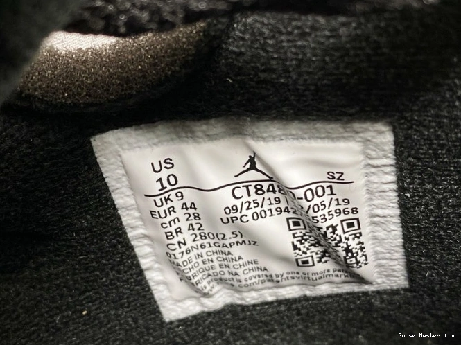 Off-White Air CT8480-001 x Black Jordan 5 0520